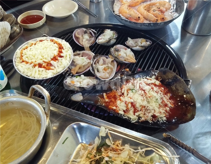 조개,식당,조개구이,구이,인천,음식,식재료,요리,food,cook,meal,dishes,food reserves,수산물,해산물,fishery products,seafood