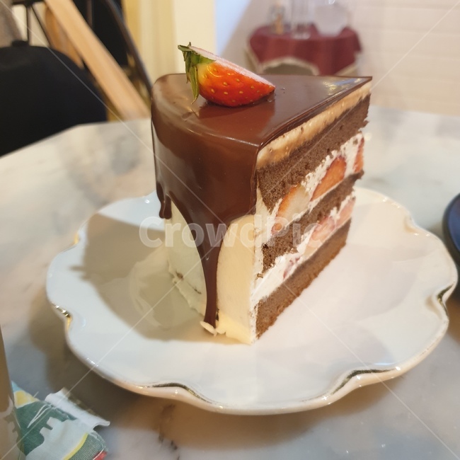 케이크,cake,딸기케이크,딸기,초코케이크,디저트,간식,후식,dessert,snack