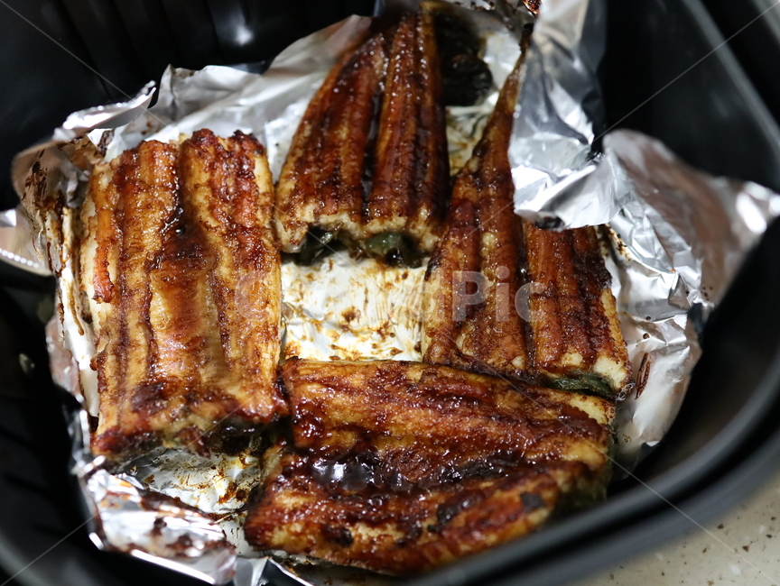 장어,생선,장어구이,장어요리,생선요리,생선구이,구이요리,구이,dish,fish,fishes,요리,식사,몸보신,food,meal,양념,음식,식재료,요리,food,cook,meal,dishes,food reserves,한식,한국음식,한국요리,korean food,korean dishes,korean meal,korean cook