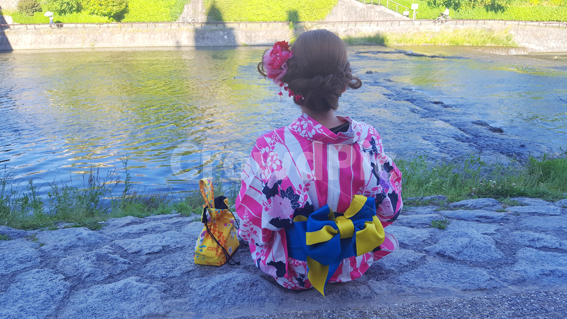 의류,키모노,kimono,옷,fashion,apparel,의복,일본,사람,여자,뒷모습,robe,clothing,한사람,혼자,여행,japan