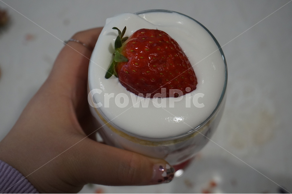 카페,일상,딸기,음료,딸기케익,음료수,drink,beverage
