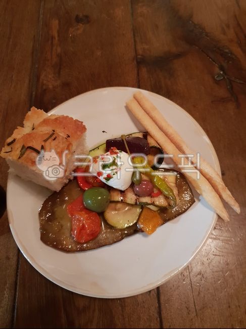 이태리,이탈리아,가지,가지피클,애피타이저,전식,브루스케타,음식