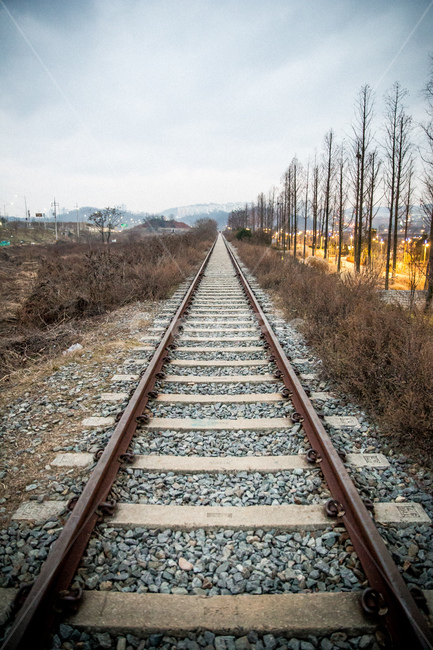 철길,기차길,기찻길,기차,열차,교통,교통수단,traffic,transportation
