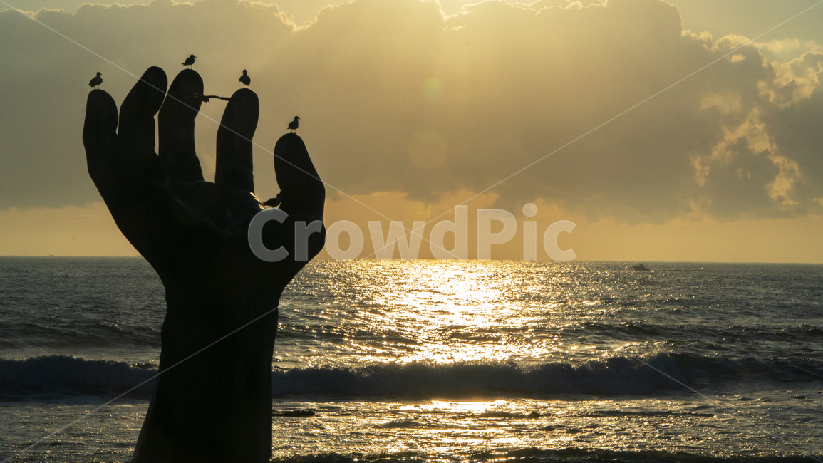 역광,조각상,자연,일몰,바다,햇빛,sunlight,실루엣,silhouette,sunshine,sunset,황혼,ocean,구름,cloud,조각상,동상,석상,조형물,statue,bronze statue,stone statue
