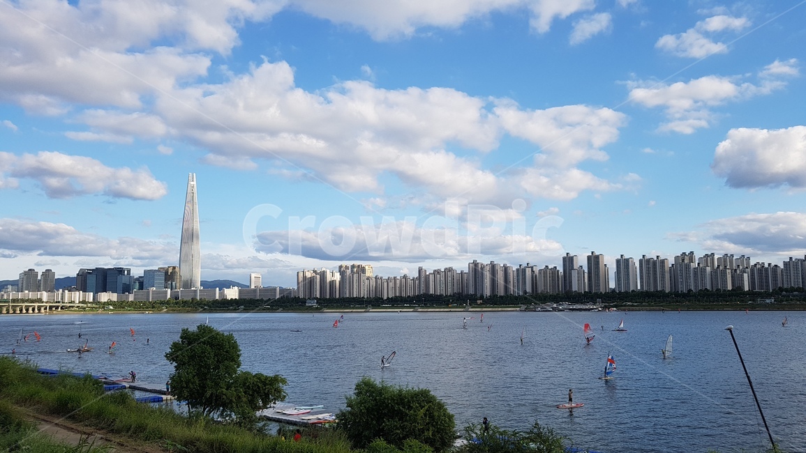 한강,하늘,풍경,나들이,여름,가을,도시,풍경,city,landscape,한국도시풍경,한국도시경관,korea cityscape,outdoors,옥외,steeple,뾰족한 탑,building,건물,spire,첨탑,architecture,건축물,tower,탑
