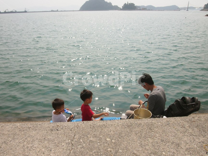 바다,가족,아빠,아들,낚시,주말,휴가,여행,방파제,사람,인물,인간,human,person,가족,패밀리,family,여행,휴가,traveling,vacation,trip