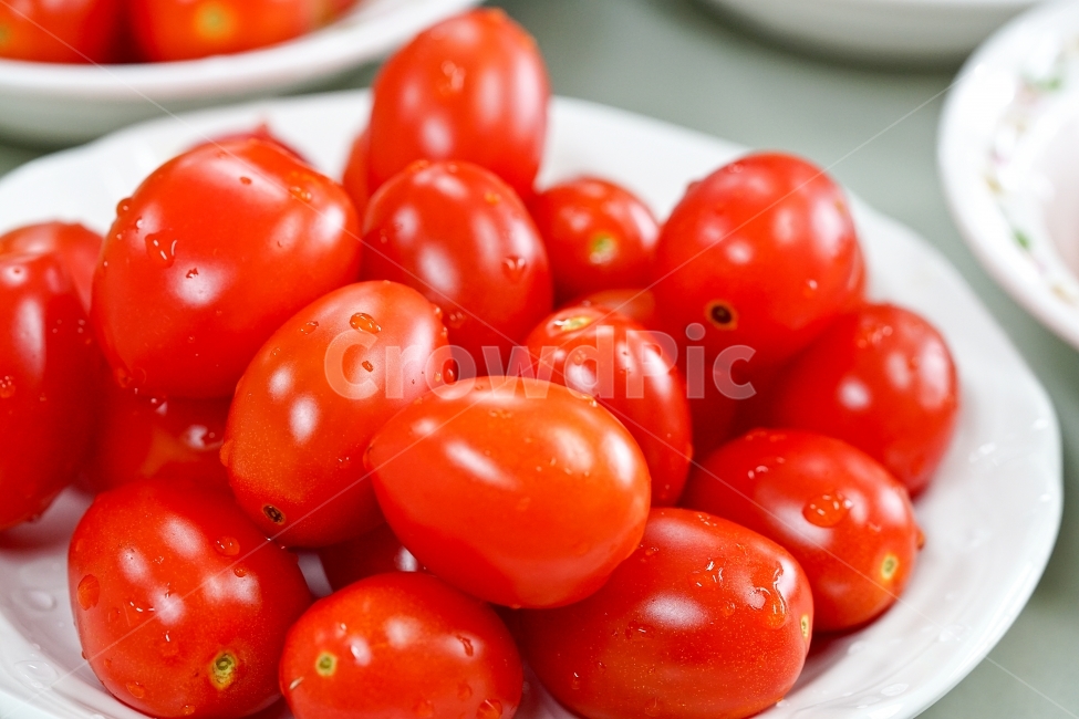 과일,방울토마토,토마토,레드,빨강색,빨강,빨간,red,비타민,먹거리,간식,활력,생기,접사,싱싱,건강,과실,색감,컬러,접시,음식,식재료,요리,food,cook,meal,dishes,food reserves,채소,야채,vegetables