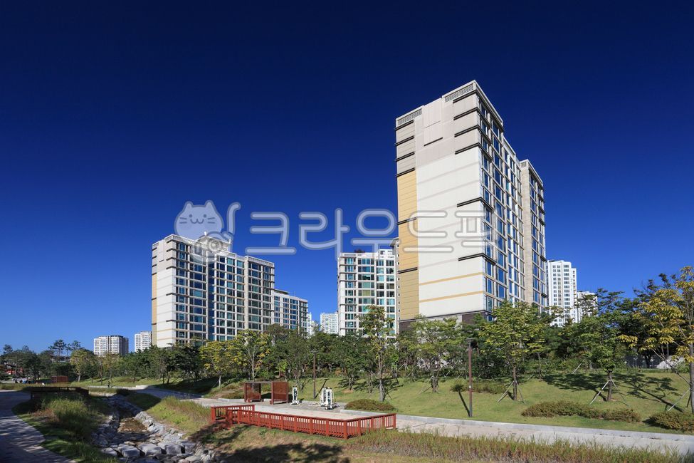 hyundai,city,Cheongna International City,dwelling,construct,house,building,Western,Apartment complex,modern architecture,sight,only,park,sky,nature,Incheon,real estate,downtown,outdoor,environment,korea,new city,international city,Cheongna,Cheongna New To