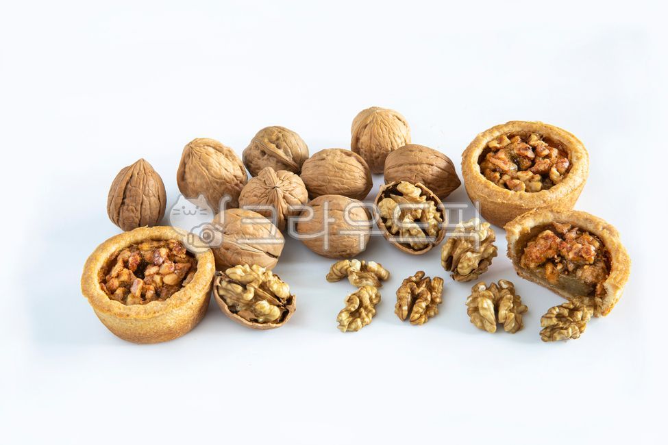 walnutpastry,snack,healthyfood,street food,healthy food,Snacks,cooking,National snack,walnutpie,bread,walnutbread,streetfood,delicious,food,health food,walnut,dessert,comfortfood,Walnut Pie,Walnut bread