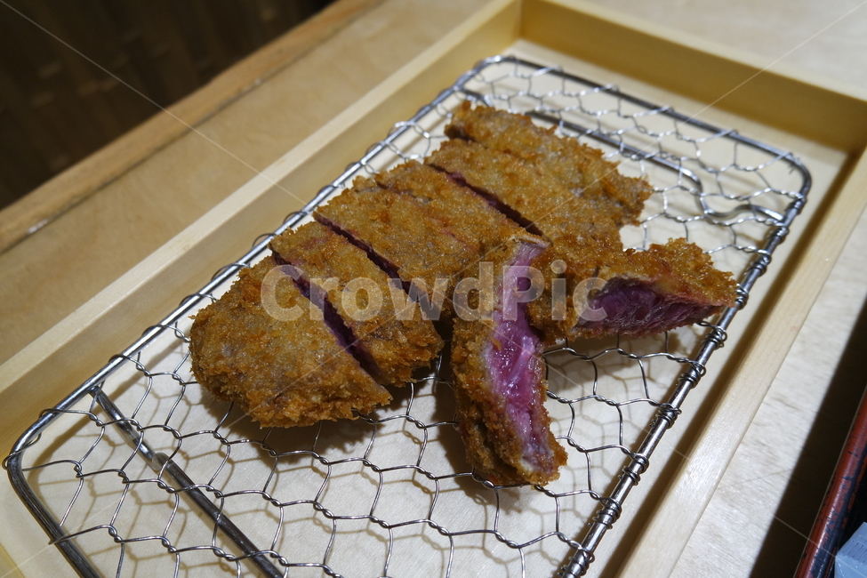 Gyukatsu,pork cutlet,beef,food,Beef Cutlet