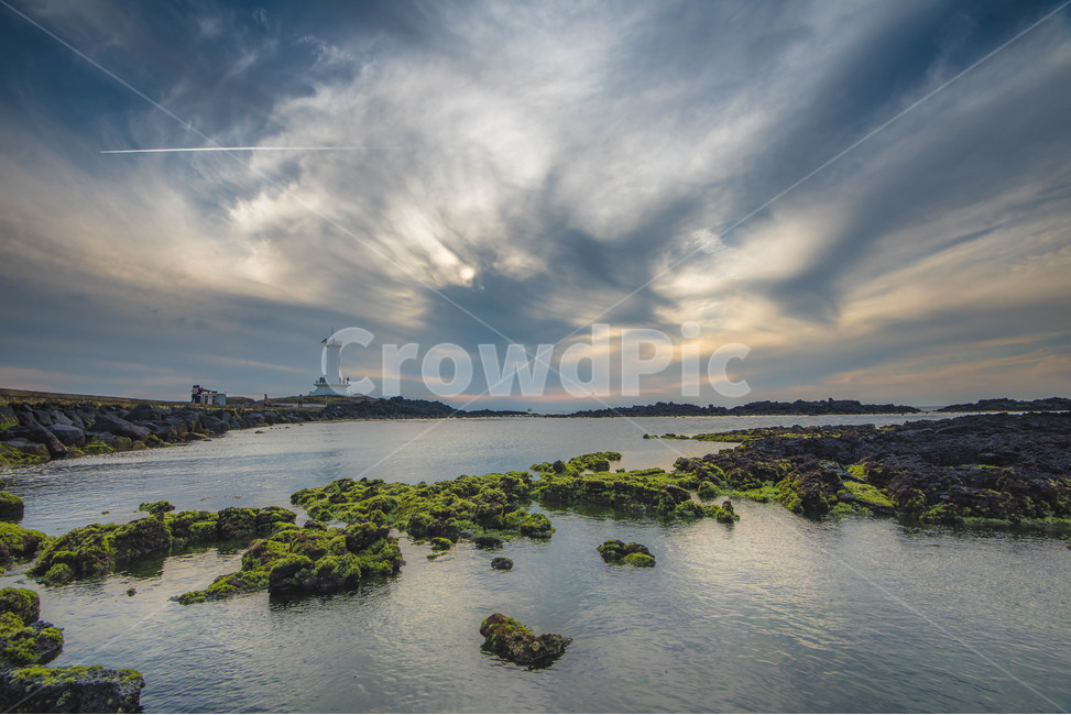 해변,바다,구름,일몰,반영,이끼,등대,다리,푸른,파란하늘,자연,풍경,nature,landscape,한국자연풍경,한국자연경관,korea nature landscape,해변,바다,beach,sea,등대,lighthouse,제주도,jeju,jeju island,outdoors,옥외,land,땅,shoreline,해안선,water,물,ocean,대양