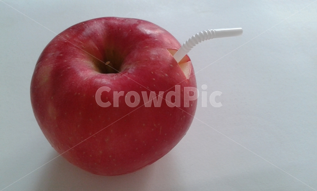 apple,사과,과일,fruit,빨대,red,음식,식재료,요리,food,cook,meal,dishes,food reserves,과일,열매,fruit