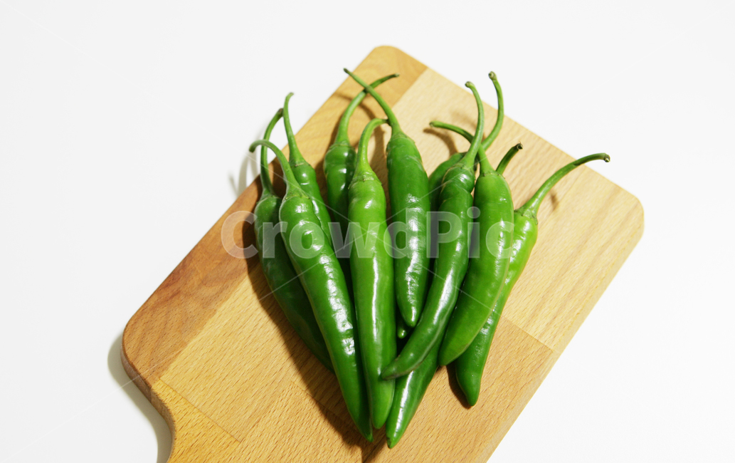 pepper,chili,Spicy,spicy vegetables,Cheongyang pepper,hotpepper,spicy,vegetable,Spicy pepper,Korean Vegetables,wooden,ingredients,cutting board,wooden cutting board