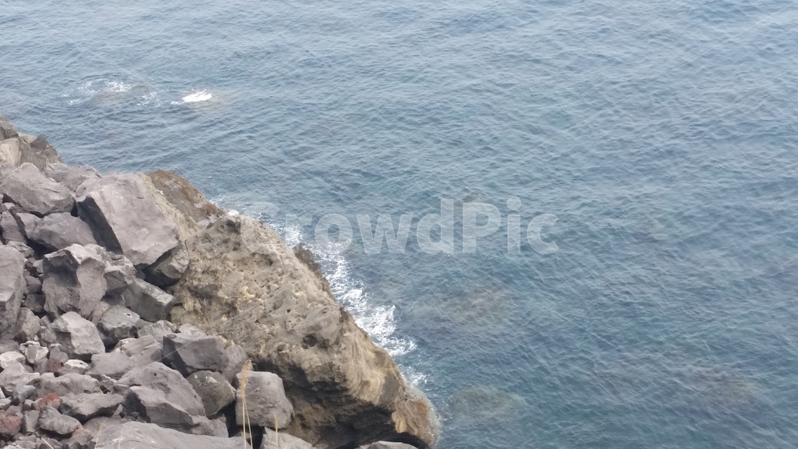 바다,해안,바위,파도,절벽,sea,ocean,coast,shore,seaboard,rock,boulder,wave,breaker,cliff,precipice,벼랑,bluff