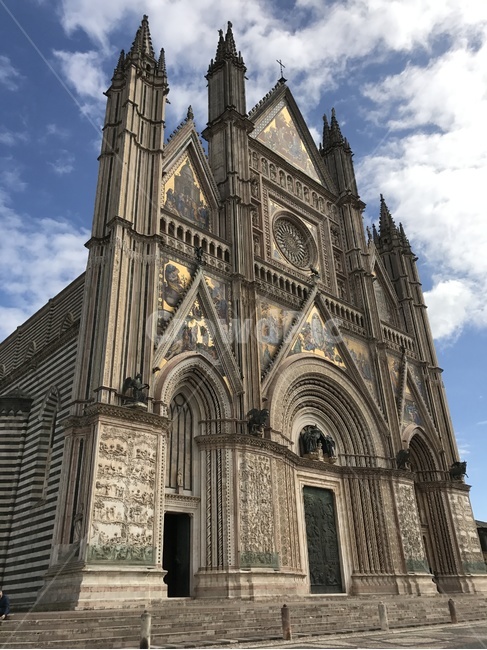 Duomo,gothic style,Duomo Cathedral,Italy,building,Orvieto Duomo Cathedral,Orvieto,architecture