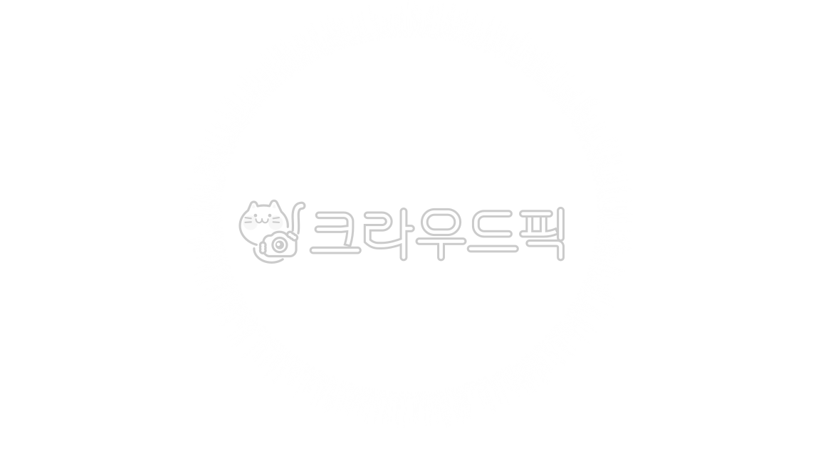 speech bubble,beam,entertainment,concentration effect,concentration line