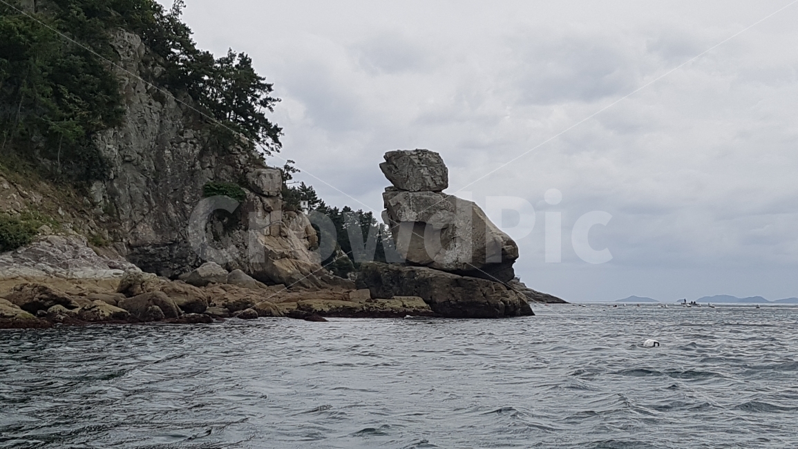 배낚시,갯바위,섬,바다,파도,자연,풍경,nature,landscape,한국자연풍경,한국자연경관,korea nature landscape,promontory,곶,outdoors,옥외,land,땅,cliff,낭떠러지