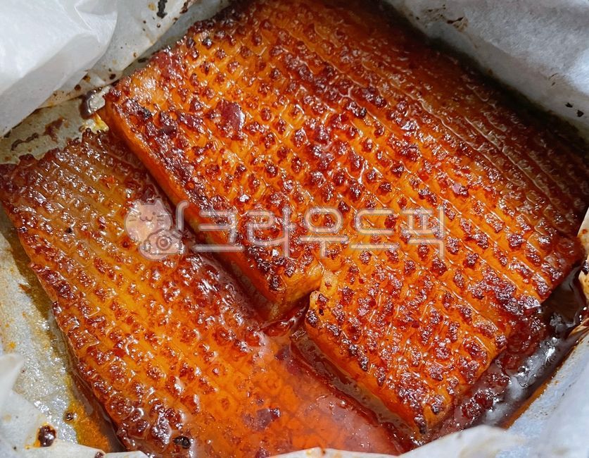 껍데기,돼지껍데기,음식,요리,식사,식재료,안주,술안주,종이호일,에어프라이어요리,에어프라어구이,구이,food,dish,cook,meal