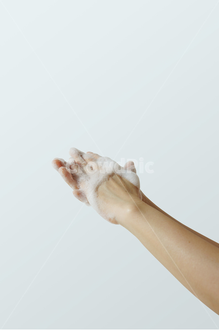 손,손소독,손씻기,공중보건,위생,비누거품,거품,비누,청결,누끼,보건,의료,헬스케어,건강,감염,핸드워시,손청결,hand,wash,bubble,human,health,medical,clean,사람,인물,인간,human,person,신체일부,몸,body