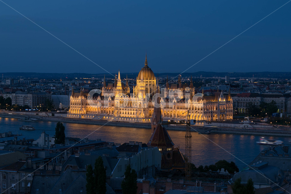 건물,building,architecture,야경,부다페스트,국회의사당,건축물,헝가리,Budapest,Europe,유럽,유럽여행,여행사진,유럽야경,3대야경,야경,밤,풍경,nightscape,night,landscape,세계랜드마크,해외랜드마크,외국랜드마크,world landmark,world tourist attraction,steeple,뾰족한 탑,tower,탑,spire,첨탑,metropolis,중심지,urban,어반,town,도시,city,시티,dome,둥근 천장