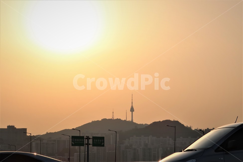 서울,남산,타워,노을,태양,풍경,자동차,광경,아파트,이정표,도시,풍경,city,landscape,한국도시풍경,한국도시경관,korea cityscape