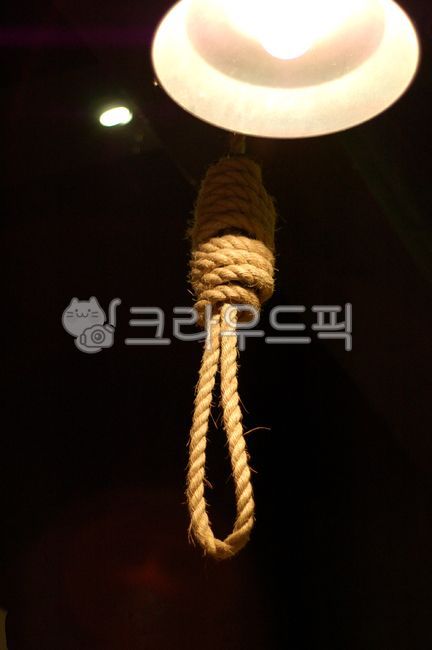 죽음,사형,조명,줄,어둠,밝음,마지막,교도소,서대문형무소,형벌,올가미,death,die,passing,생명,로프