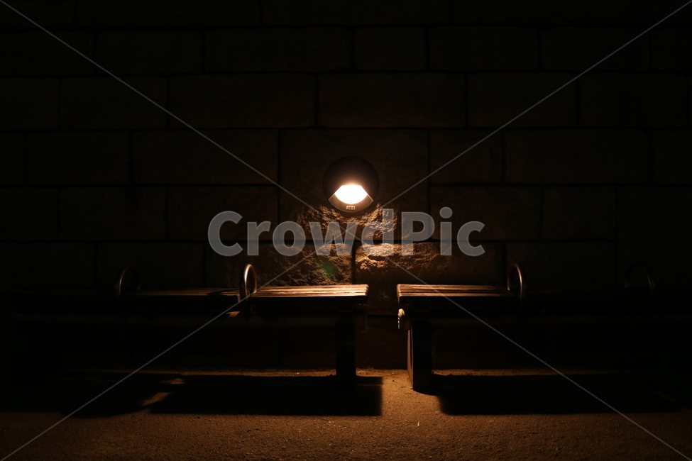 의자,청계천,서울,밤거리,고독,chair,seoul,데이트,야간촬영,빛,감성