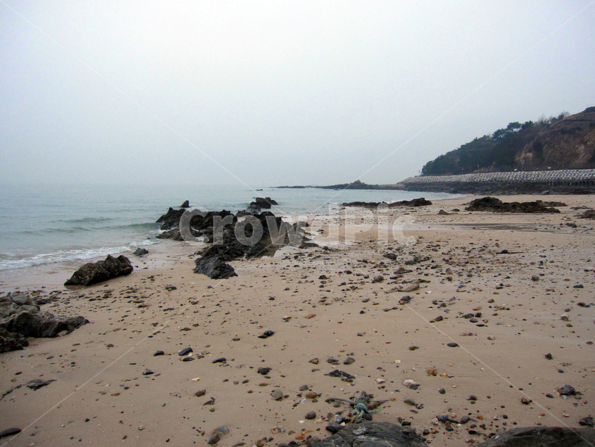 해변,바다,하늘,모래사장,돌,바위,산,자연,산책,풍경,배경,경관,경치,beach,sea,sky,sandybeach,stone,rock,mountain,nature,walk,landscape,backgreound,scenery,해변,바다,beach,sea