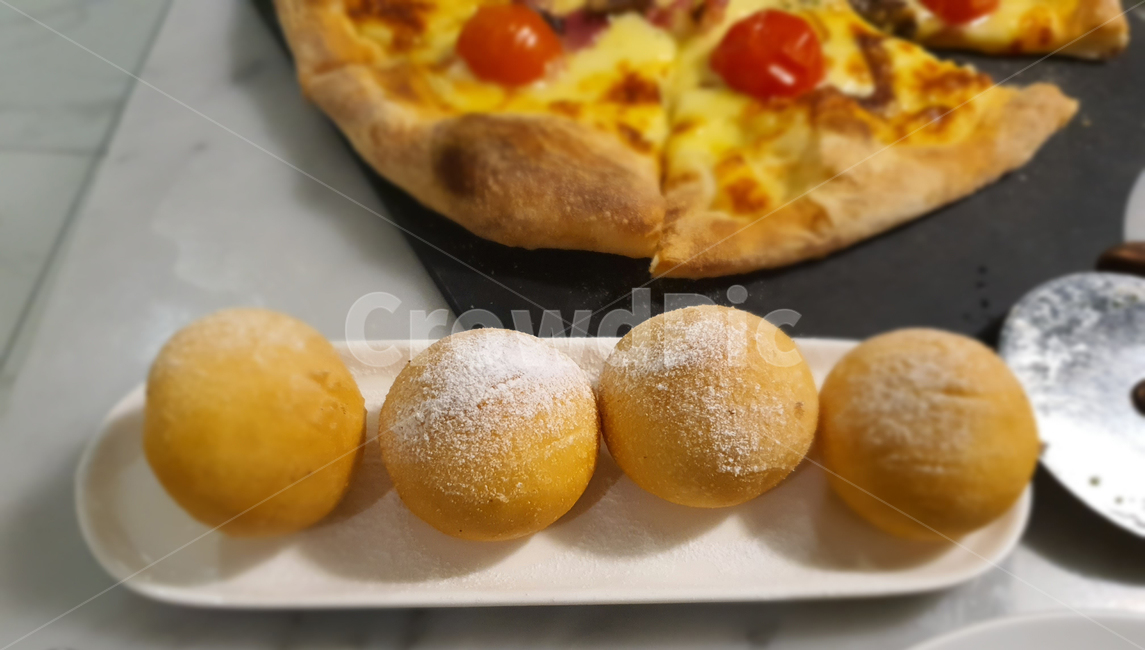 이탈리아,음식,식재료,요리,food,양식,서양요리,서양음식,봉골레파스,까르보나라,면요리,피자,pizza,레스토랑,샐러드,야채샐러드,채소샐러드,조개,파스타,bread,빵,치즈볼,음식,식재료,요리,food,cook,meal,dishes,food reserves