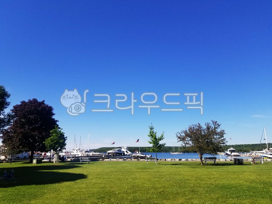 자연,풍경,경치,푸른하늘,하늘,잔디,공원,미국,위스콘신주,도어카운티,나무,외국,해외,외국자연풍경,해외자연풍경,옥외,nature,scenery,sky,bluesky,grass,tree,park,america,wisconsin,doorcounty,outdoors