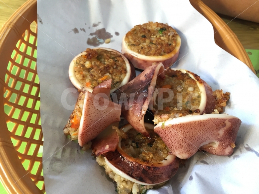 오징어순대,속초,속초여행,강원도,강원도여행,미식여행,오징어,순대,재래시장,전통시장,맛집,음식,식재료,요리,food,cook,meal,dishes,food reserves,수산물,해산물,fishery products,seafood,한식,한국음식,한국요리,korean food,korean dishes,korean meal,korean cook,디저트,간식,후식,dessert,snack