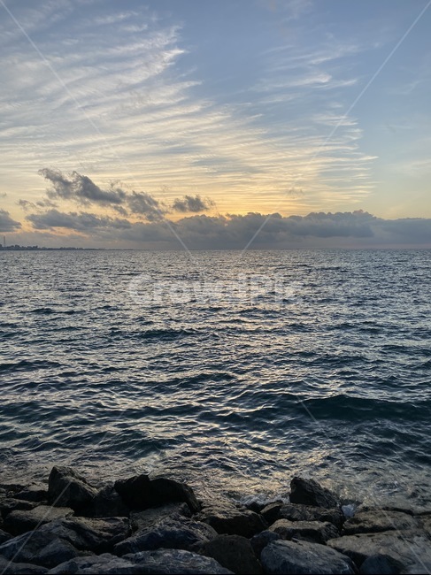 nature,자연,outdoors,옥외,해,바다,하늘,해변,해안가,노을,해질녘,파도,구름,풍경,밤바다,여름,여름바다,beach,sea,ocean,wave,sun,sunset,clouds,skyline