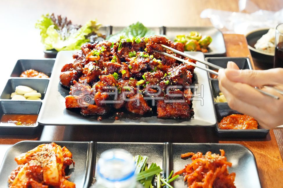 족발,불족,불족발,양념족발,매운족발,육류,돼지고기,food,cook,meal,reserves,고기,한식,한국음식,korean,dishes,음식