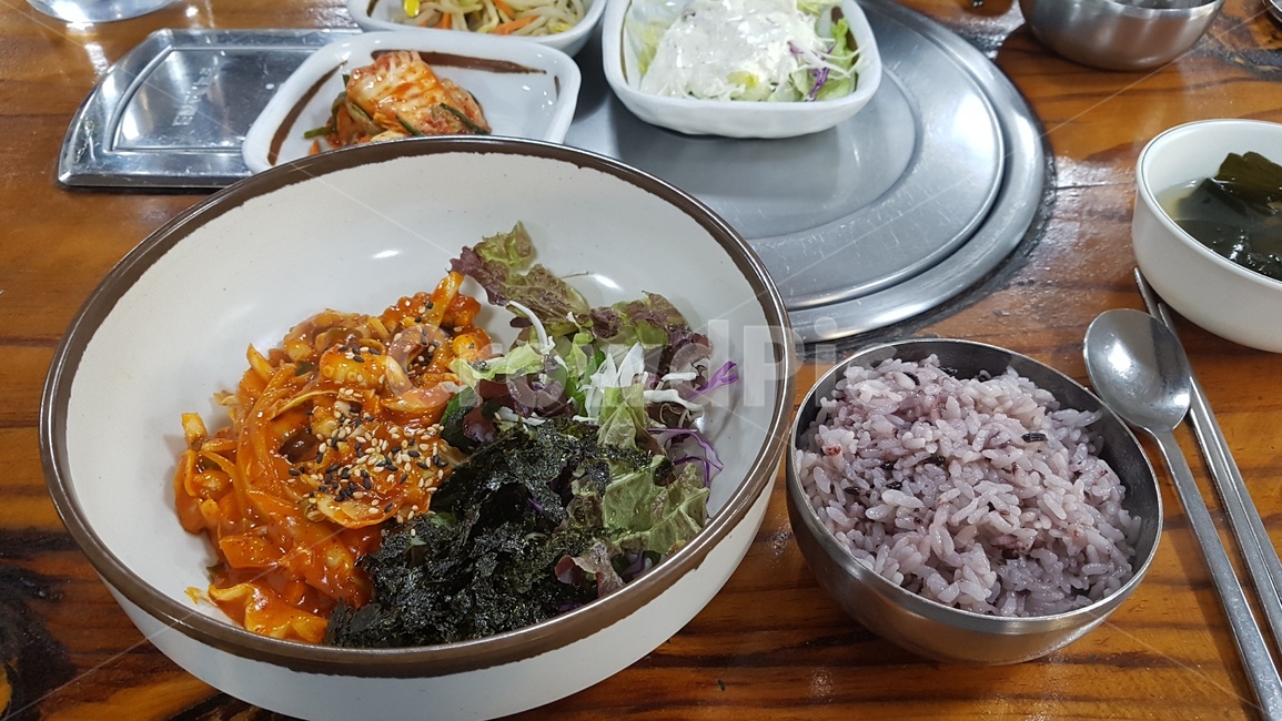 비빔밥,한식,koreanfood,매운,밥,음식,식재료,요리,food,cook,meal,dishes,food reserves,한식,한국음식,한국요리,korean food,korean dishes,korean meal,korean cook