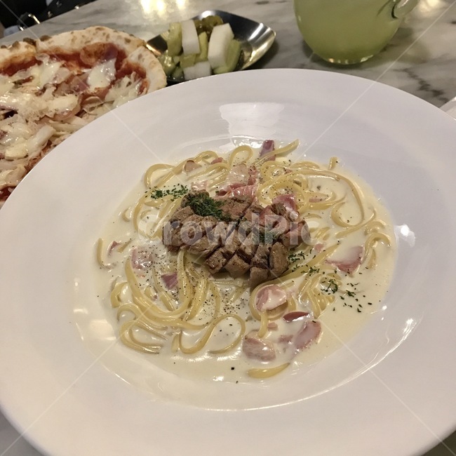 파스타,크림파스타,스테이크,베이컨,음식,양식,먹방,요리,까르보나라,피자,food