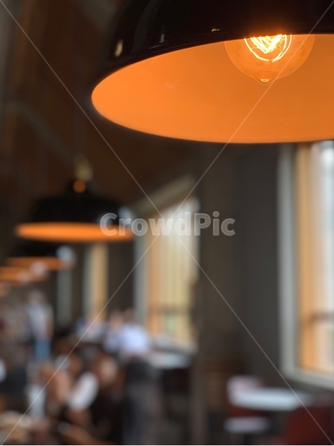 조명,lights,램프,lamp,인테리어,interior,living,실내,inside,감성,감성사진,mood,phothgragh,사람들,people,전구,bulb,창문,window,카페,cafe