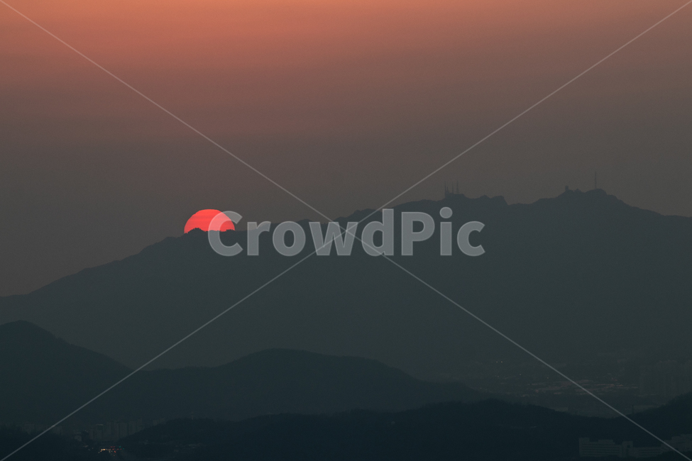 노을,산,풍경,해,일몰,도시,서울,남한산성,절경,일출,산맥,자연,풍경,nature,landscape,outdoors,옥외,sky,하늘,dawn,새벽,red sky,붉은 하늘,sunset,dusk,황혼