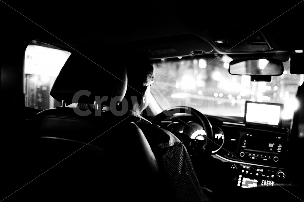 택시,택시기사님,운전자,흑백,필름,필름사진,흑백사진,taxi,driver,사람,인물,인간,human,person,남성,남자,man,male,감성,sensible,feeling,흑백,모노톤,monochrome,black and white,교통,교통수단,traffic,transportation