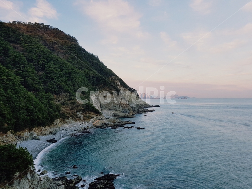 태종대,바다,부산,바닷가,해안절벽,절벽,풍경,자연,자연풍경,자연사진,자연,풍경,nature,landscape,한국자연풍경,한국자연경관,korea nature landscape,promontory,곶,outdoors,옥외,cliff,낭떠러지