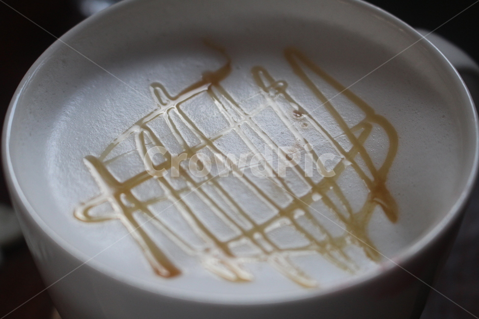 카페,음료,마끼아또,카라멜,시럽,겨울,카라멜마끼아또,라떼,cafe,latte,cappuccino,caramel,syrup