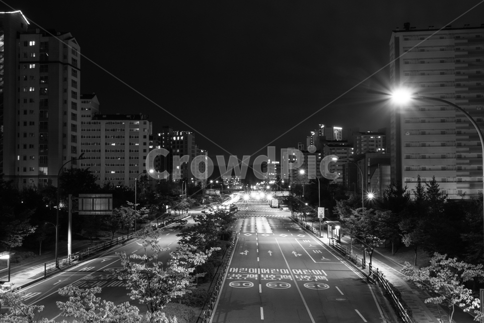 road,도로,asphalt,아스팔트,apratment,아파트,흑백,모노톤,monochrome,black and white