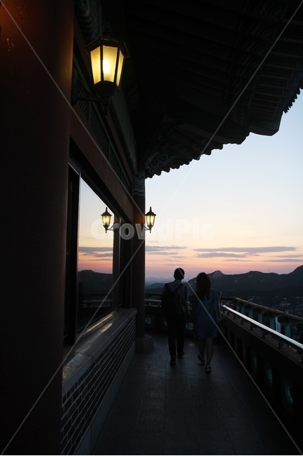 노을사진,해넘이사진,일몰사진,항금빛일몰,풍경사진,감성사진,한국전통,한국문화,korean traditional,korean culture,사람,인물,인간,human,person,연인,커플,사랑,lover,couple