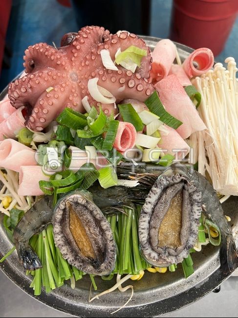 Food to go with alcohol,triad,Stone Octopus Samhap,Delicious food,food