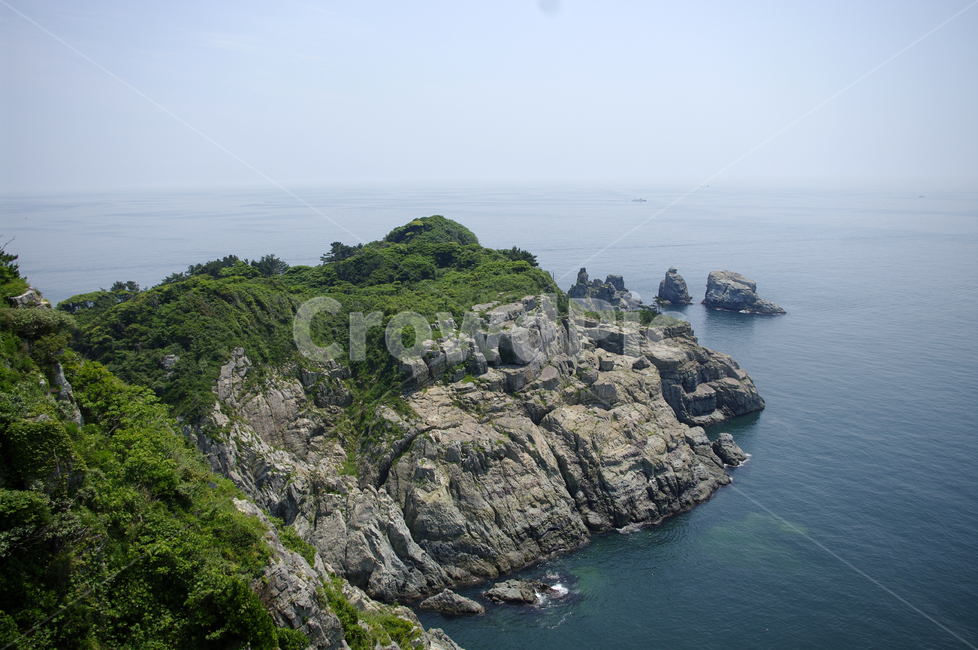 바위,하늘,섬,바다,풍경,자연,풍경,nature,landscape,한국자연풍경,한국자연경관,korea nature landscape,outdoors,옥외,land,땅,shoreline,해안선,water,물,ocean,대양,sea,promontory,곶