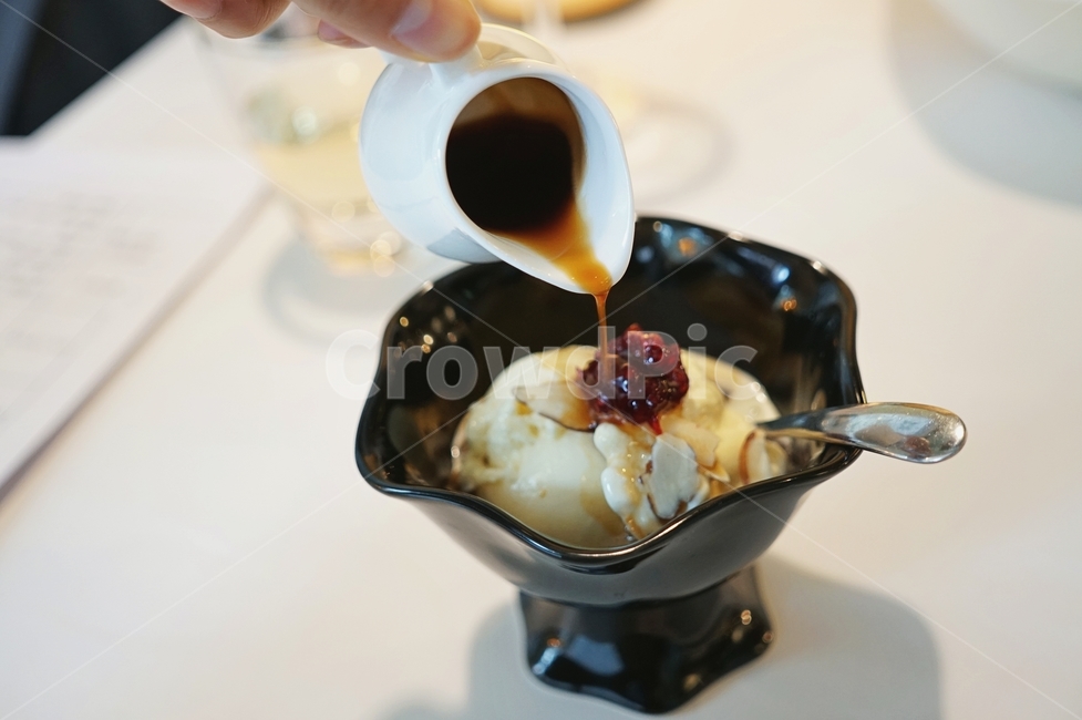 아포가토,커피,아이스크림,바닐라아이스크림,카페,아포가또,디저트,간식,후식,dessert,snack