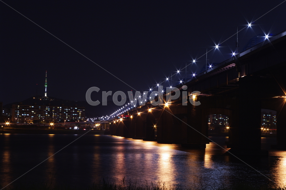 서울,한강,대교,야경,풍경,빛,조명,다리,야경,밤,풍경,nightscape,night,landscape,도시,city,한국도시풍경,한국도시경관,korea cityscape,building,건물,bridge