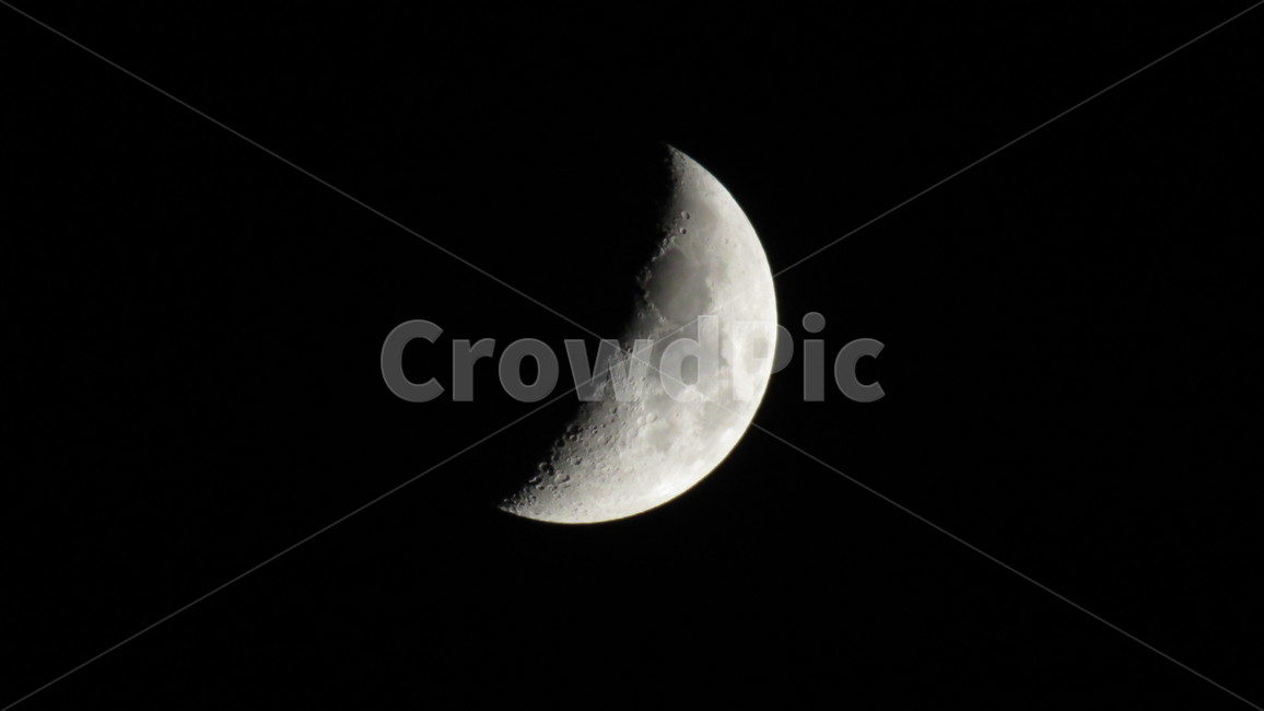 달,반달,moon,달확대,달밤,야경,밤,풍경,nightscape,night,landscape,outer space,대기권 밖,astronomy,천문학,outdoors,옥외,nature,자연,universe,우주