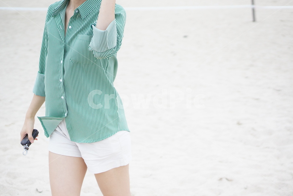 모델,스트라이프,의류,반바지,남방,clothing,의복,shorts,앞모습,여자,여행,휴가,traveling,vacation,trip
