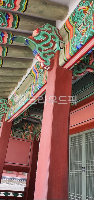 건물,building,건축물,architecture,처마,문양,모양,기둥,서까래,기와,조선,수원,행성