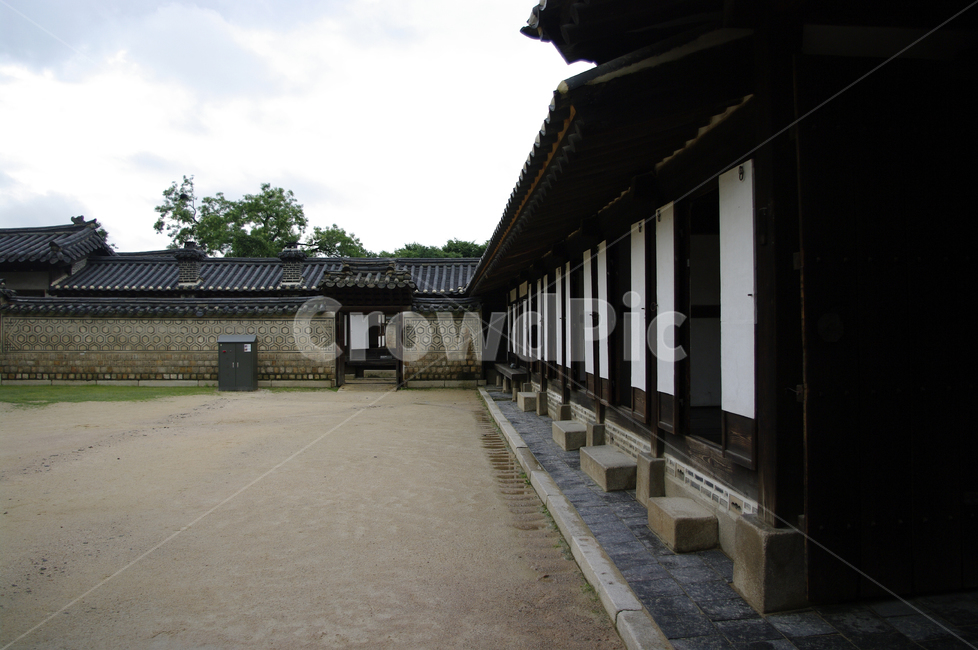 낙선재,창덕궁,고궁,전각,한옥,전통가옥,기와지붕,건축,traditional,한국전통,한국문화,korean traditional,korean culture,랜드마크,landmark,tourist attraction,한국랜드마크,한국관광지,한국명소,korea landmark,korea tourist attraction,건축물,건물외관,exterior,building,structure,architecture,construction